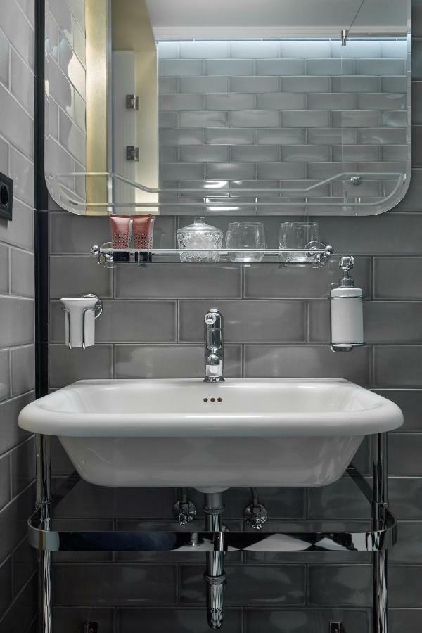 Collect - Adults Only Hotel 4*